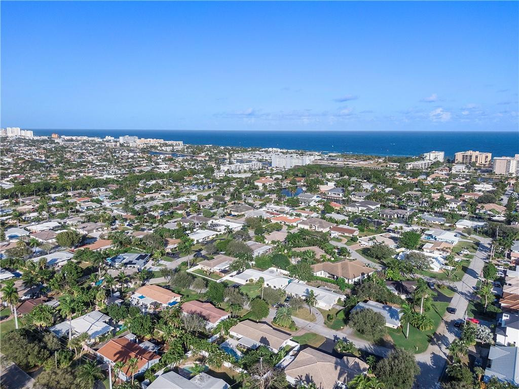 5111 Northeast 27th Terrace Lighthouse Point, FL 33064 - Photo 35 of 40 Photo 35