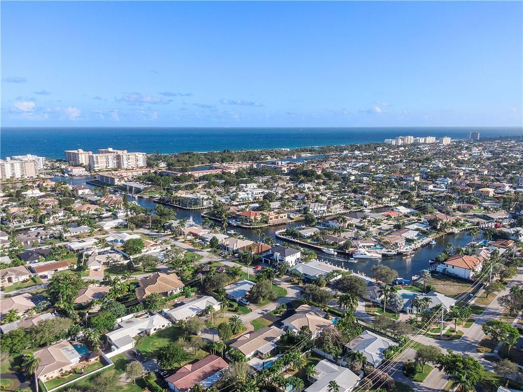 5111 Northeast 27th Terrace Lighthouse Point, FL 33064 - Photo 37 of 40 Photo 37