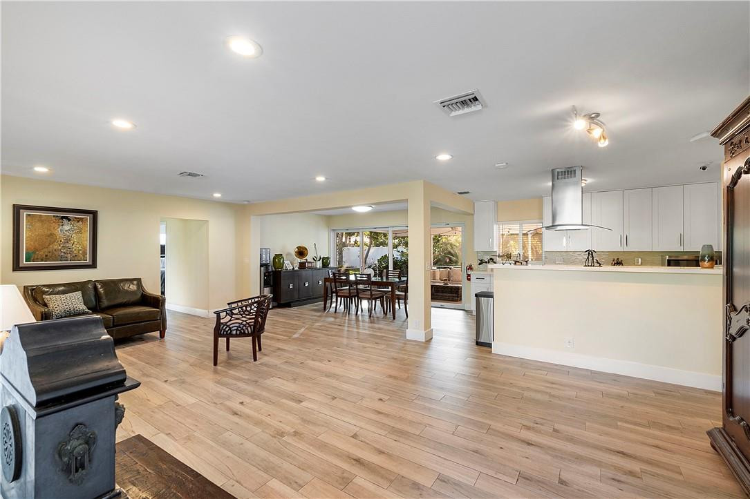 5111 Northeast 27th Terrace Lighthouse Point, FL 33064 - Photo 7 of 40 Photo 7