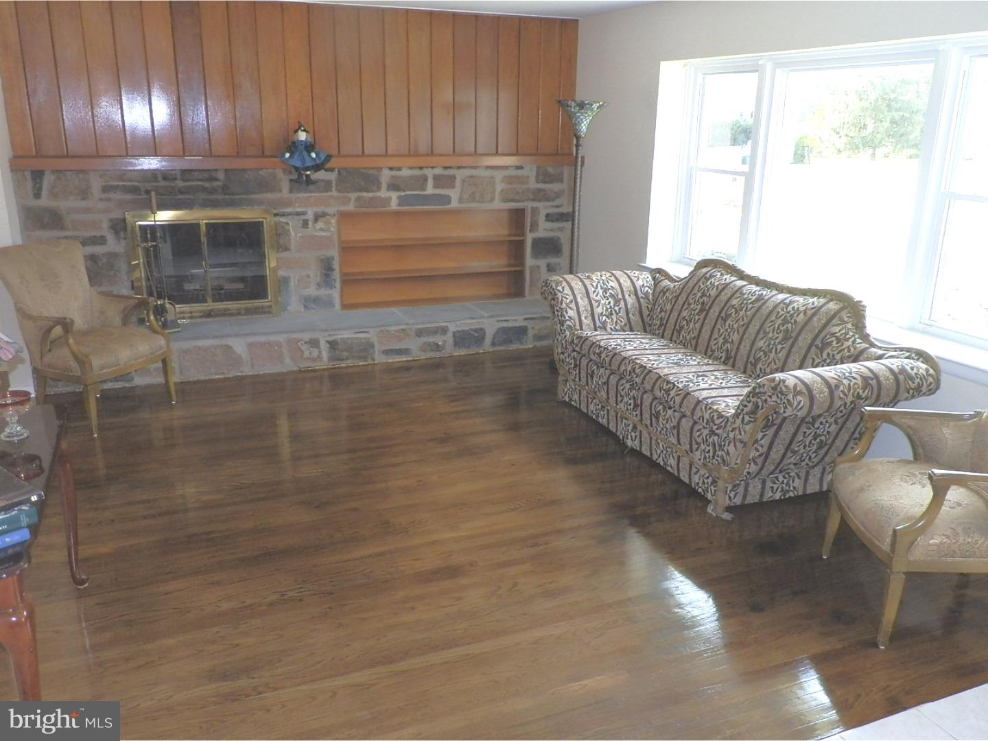 1249 Heather Road Ambler, PA 19002 - Photo 5 of 23 Living Room