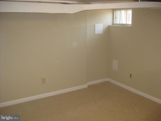 59 Hawthorne Road Middle River, MD 21220 - Photo 11 of 18 a small space with a window