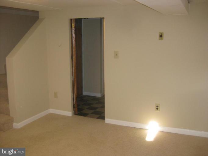 59 Hawthorne Road Middle River, MD 21220 - Photo 13 of 18
