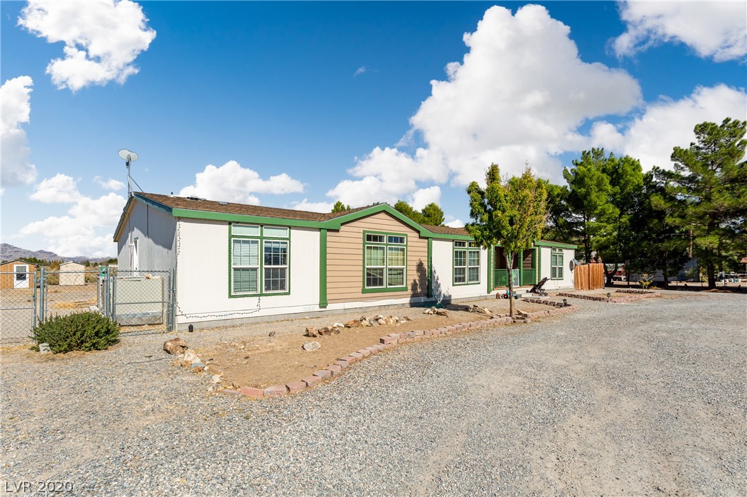 2950 Retread Road Pahrump, NV 89048 - Photo 3 of 45 Gallery Image 3