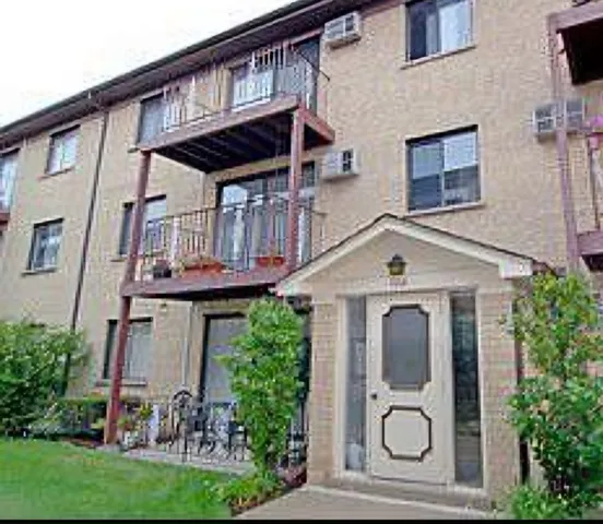 $159,900 | 7214 West Wrightwood Avenue, Unit 1S, Elmwood Park, IL 60707