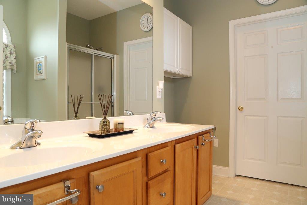 309 Chandlers Way Lititz, PA 17543 - Photo 11 of 23