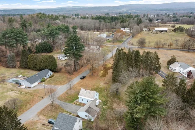 $374,900 | 22 Old Turnpike Road, Northfield, MA 01360