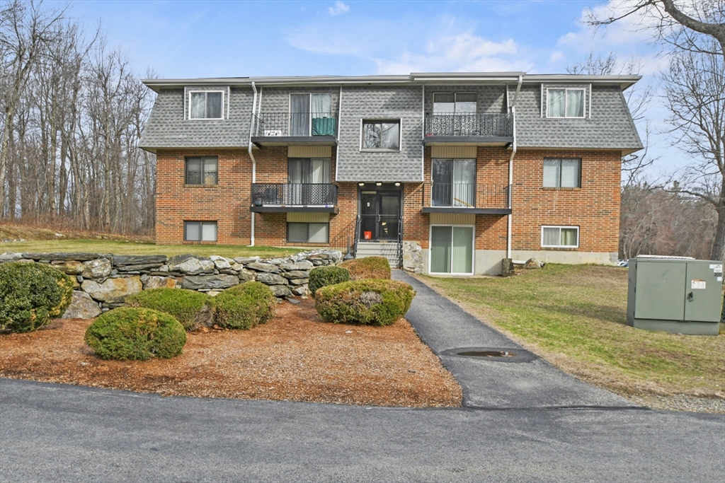 176 Maple Avenue, Unit 428 Rutland, MA 01543 - Photo 1 of 17 Gallery Image 1