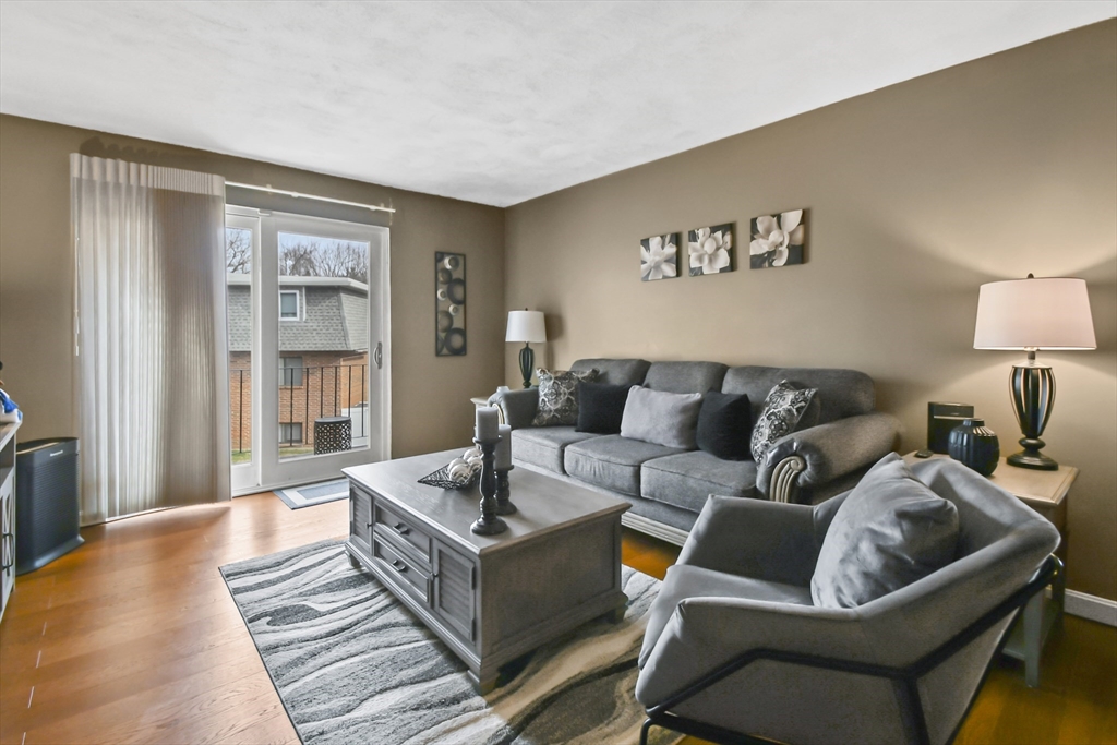 176 Maple Avenue, Unit 428 Rutland, MA 01543 - Photo 2 of 17 Gallery Image 2