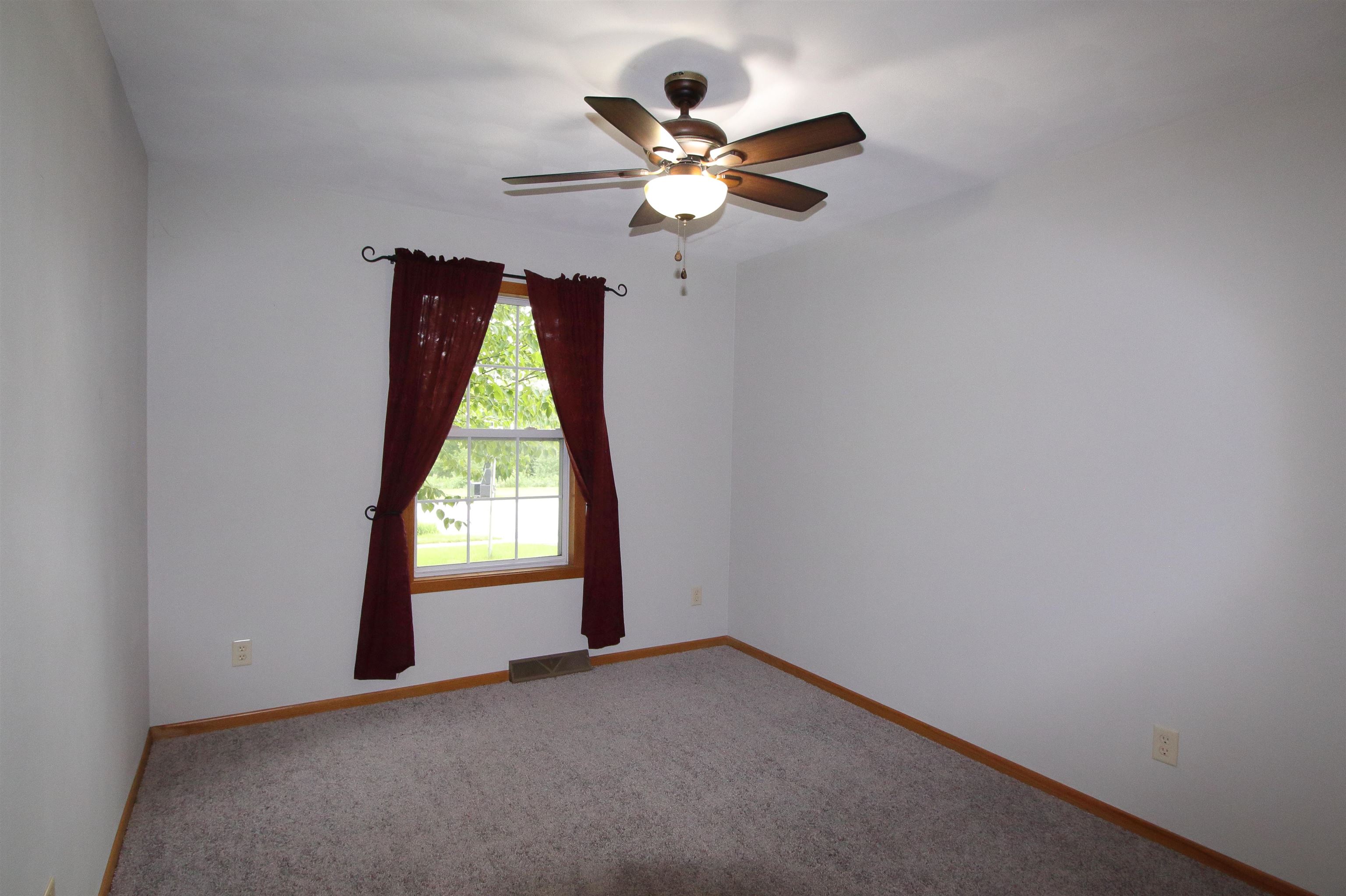 6811 Hedgewood Road Rockford, IL 61108 - Photo 15 of 23