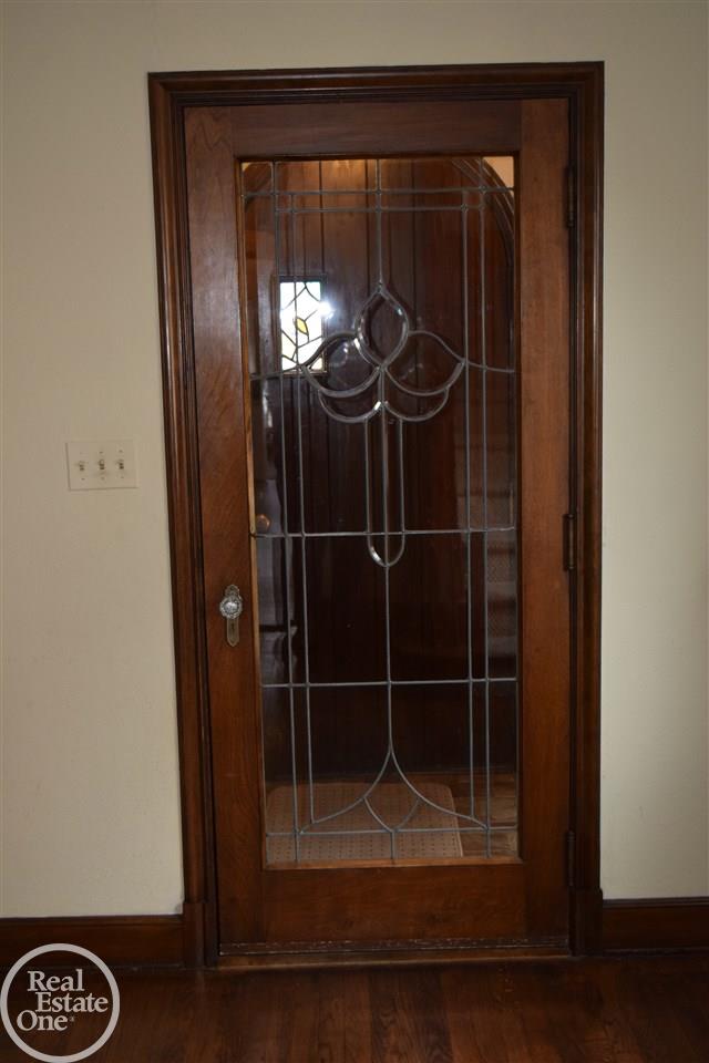 31373201-4.JPG