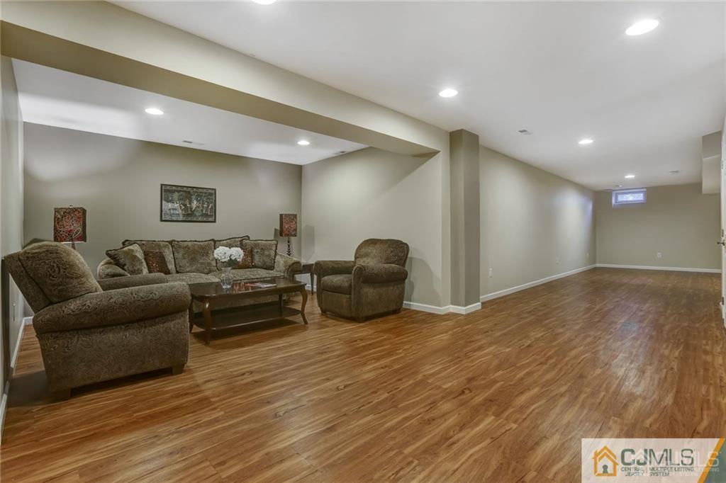 27 Rouser Way Hillsborough, NJ 08844 - Photo 19 of 29 Gallery Image 19