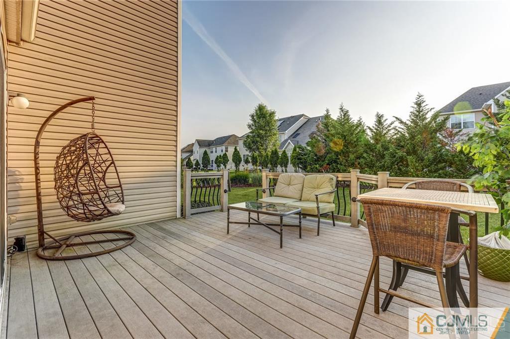 27 Rouser Way Hillsborough, NJ 08844 - Photo 9 of 29 Gallery Image 9
