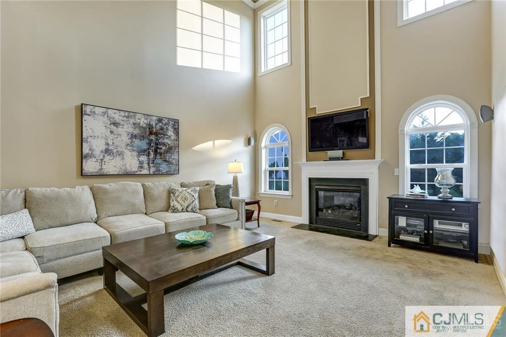 27 Rouser Way Hillsborough, NJ 08844 - Photo 10 of 29 Gallery Image 10