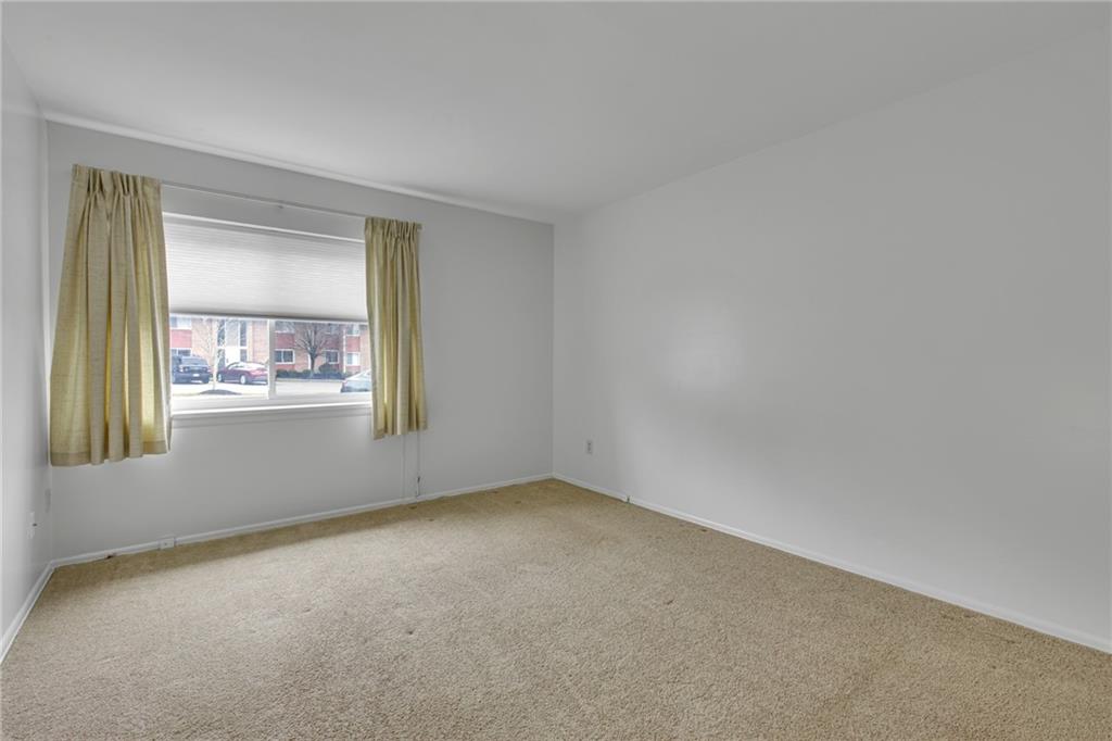 61 Darlington Road, Unit A18 Beaver Falls, PA 15010 - Photo 11 of 16 Primary Bedroom