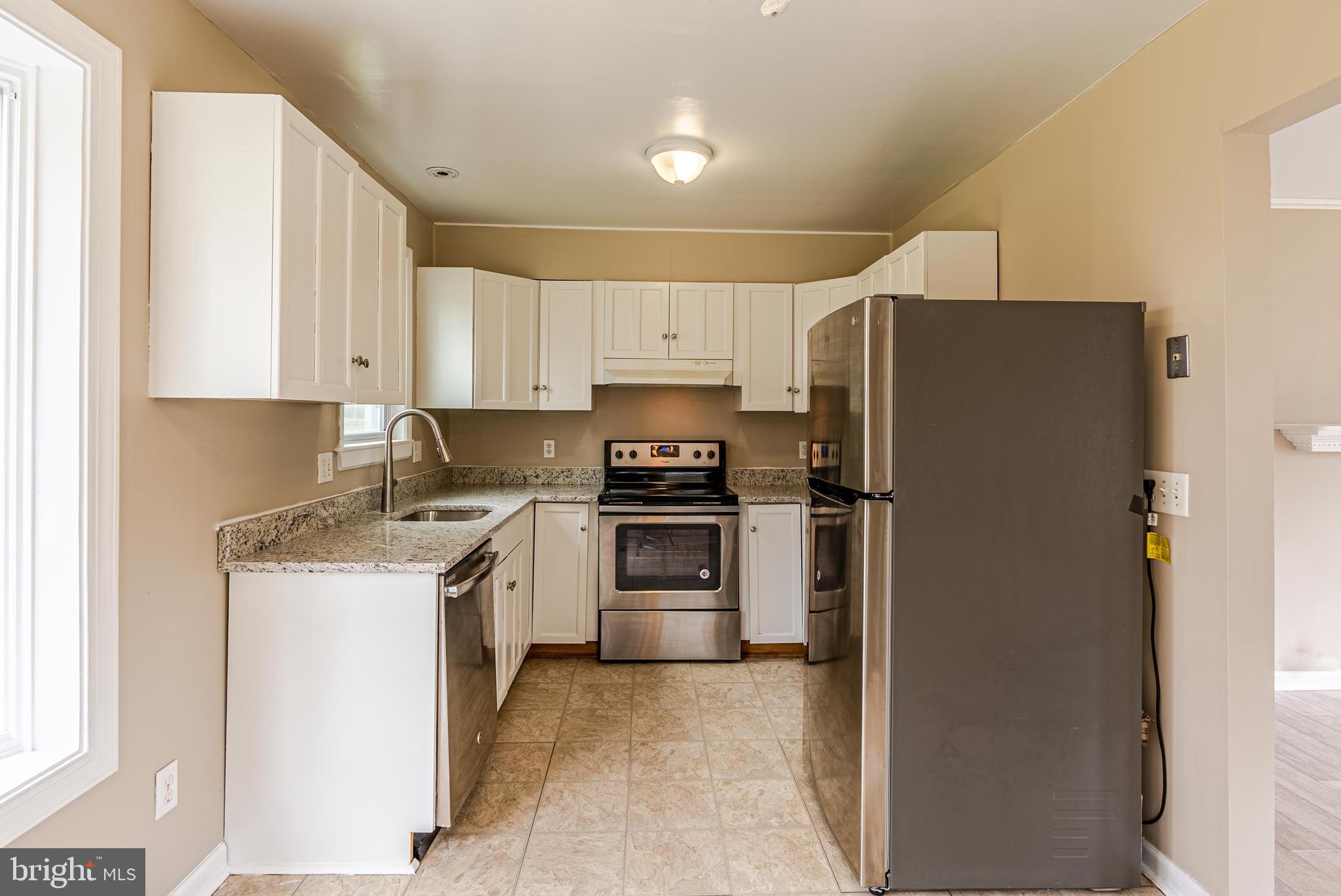 18610 Jerusalem Church Road Poolesville, MD 20837 - Photo 7 of 28 Kitchen Pic 1