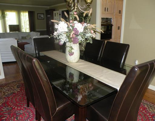 459 McCombs Road Venetia, PA 15367 - Photo 4 of 18 Dining Room.