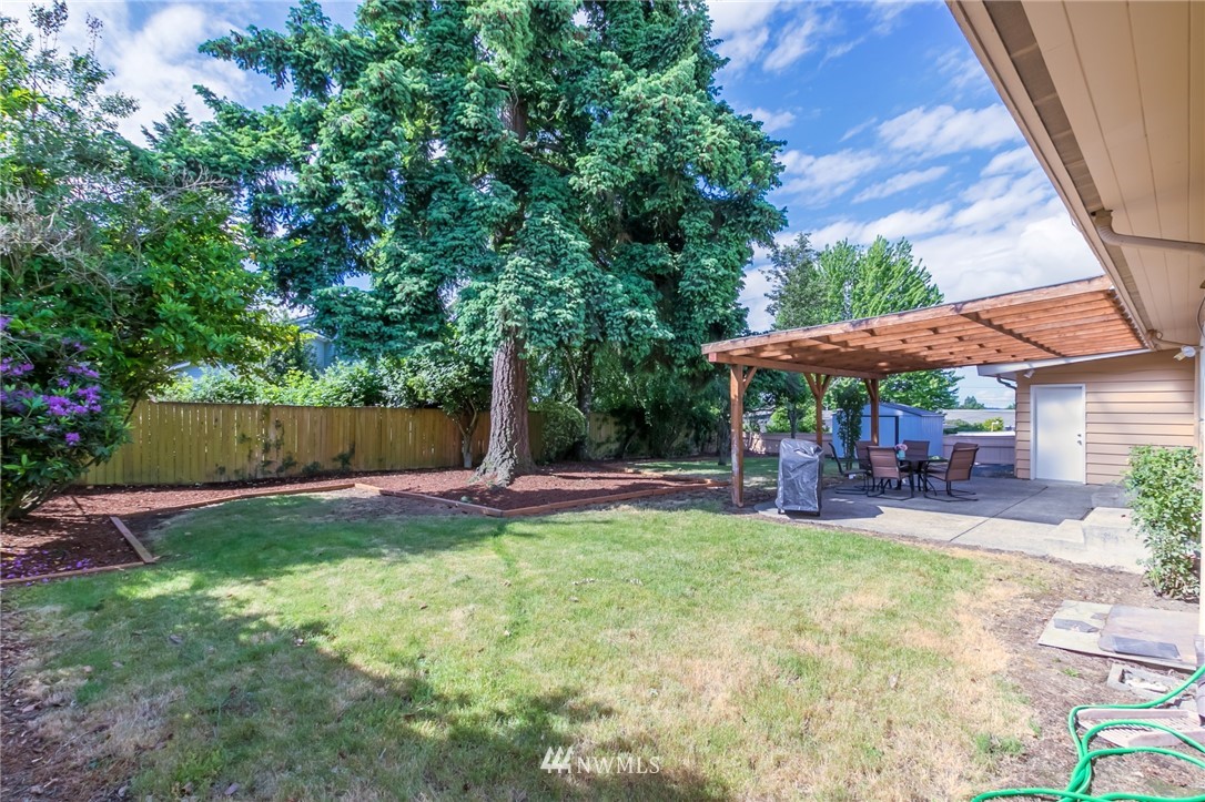 2907 Northeast 8th Place Renton, WA 98056 - Photo 13 of 16