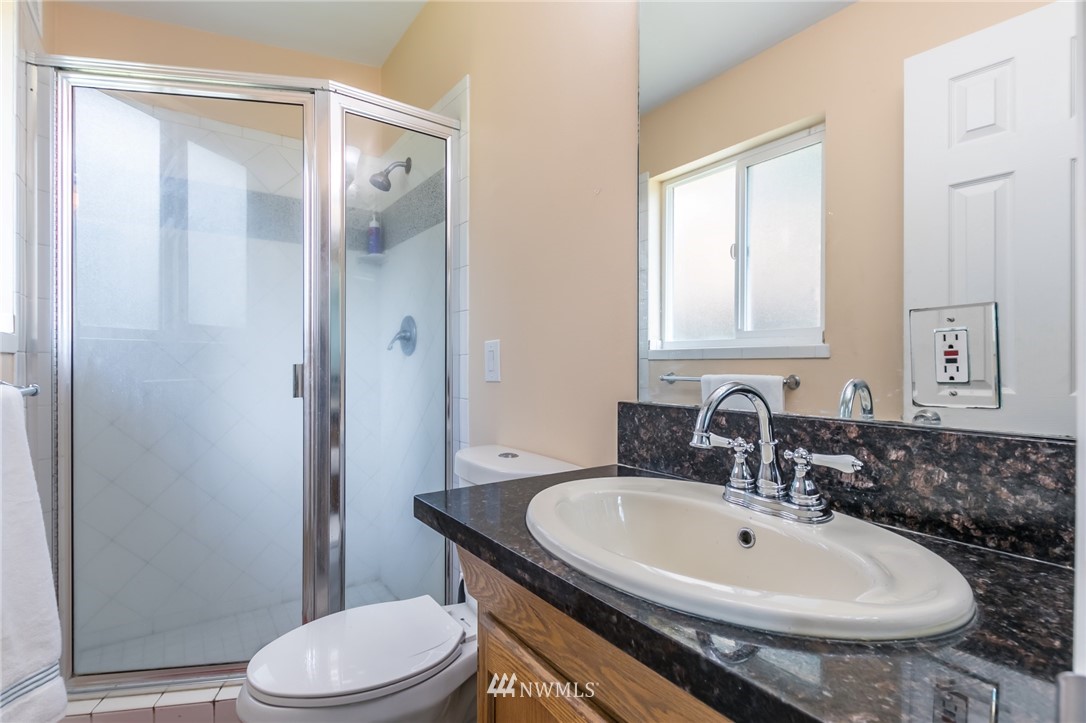 2907 Northeast 8th Place Renton, WA 98056 - Photo 9 of 16