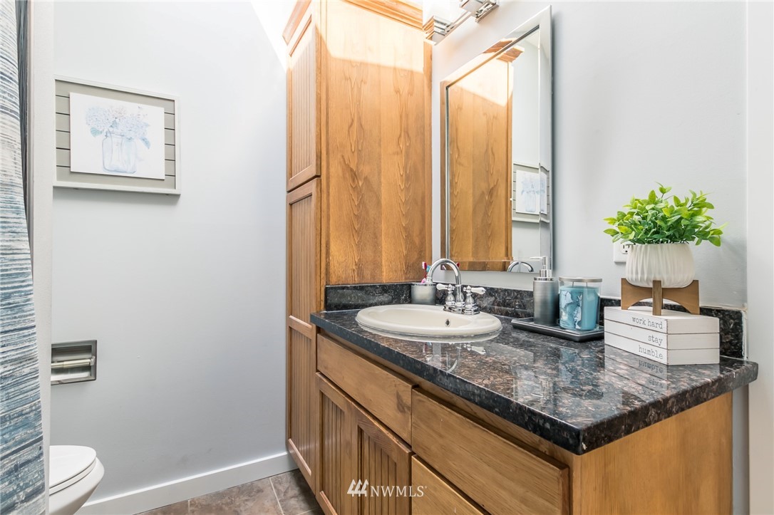 2907 Northeast 8th Place Renton, WA 98056 - Photo 10 of 16