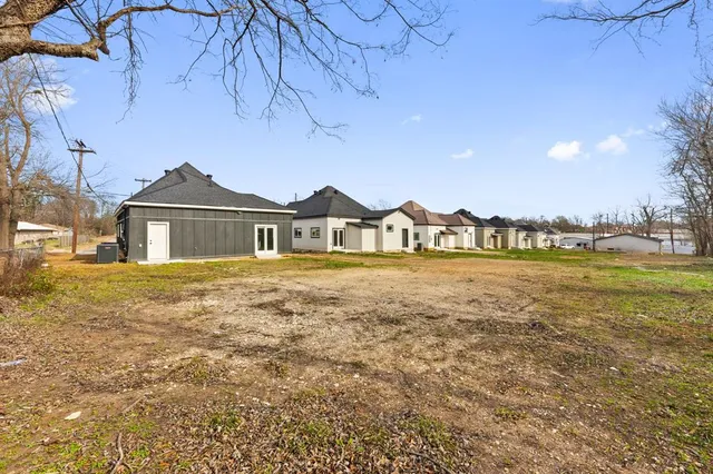 $205,000 | 1279 Bonham Street, Paris, TX 75460