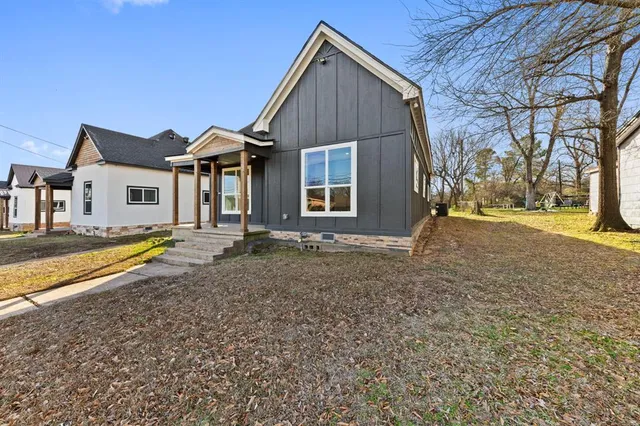 $205,000 | 1279 Bonham Street, Paris, TX 75460