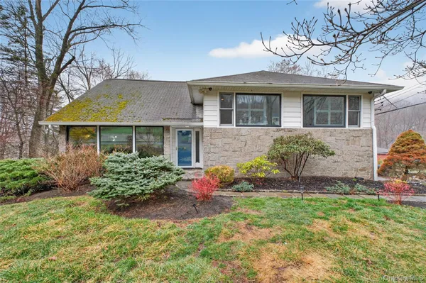 $774,999 | 43 Woodbine Drive, Mahopac, NY 10541