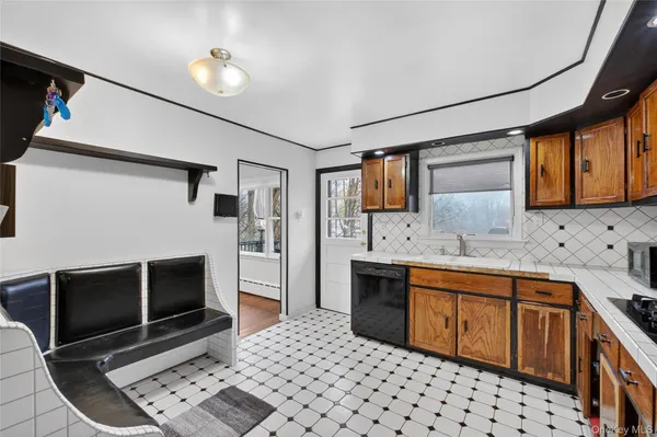 $774,999 | 43 Woodbine Drive, Mahopac, NY 10541