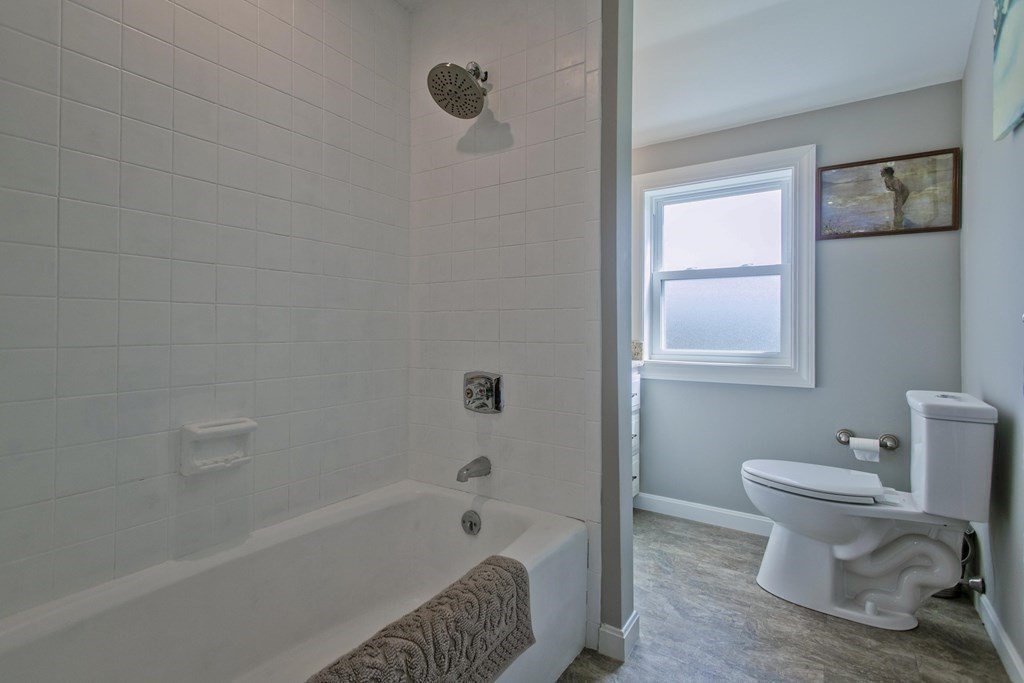 916 South East Street Amherst, MA 01002 - Photo 30 of 42