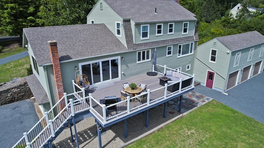 916 South East Street Amherst, MA 01002 - Photo 3 of 42
