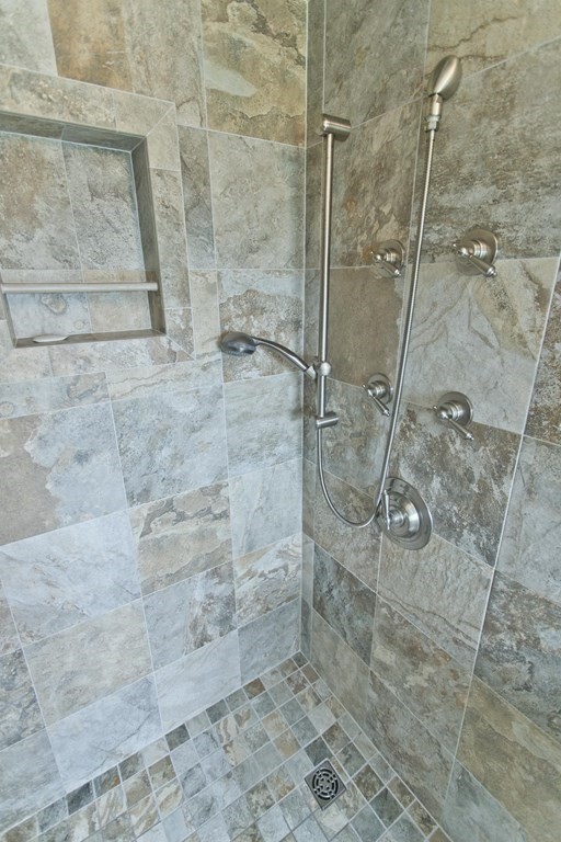 916 South East Street Amherst, MA 01002 - Photo 36 of 42