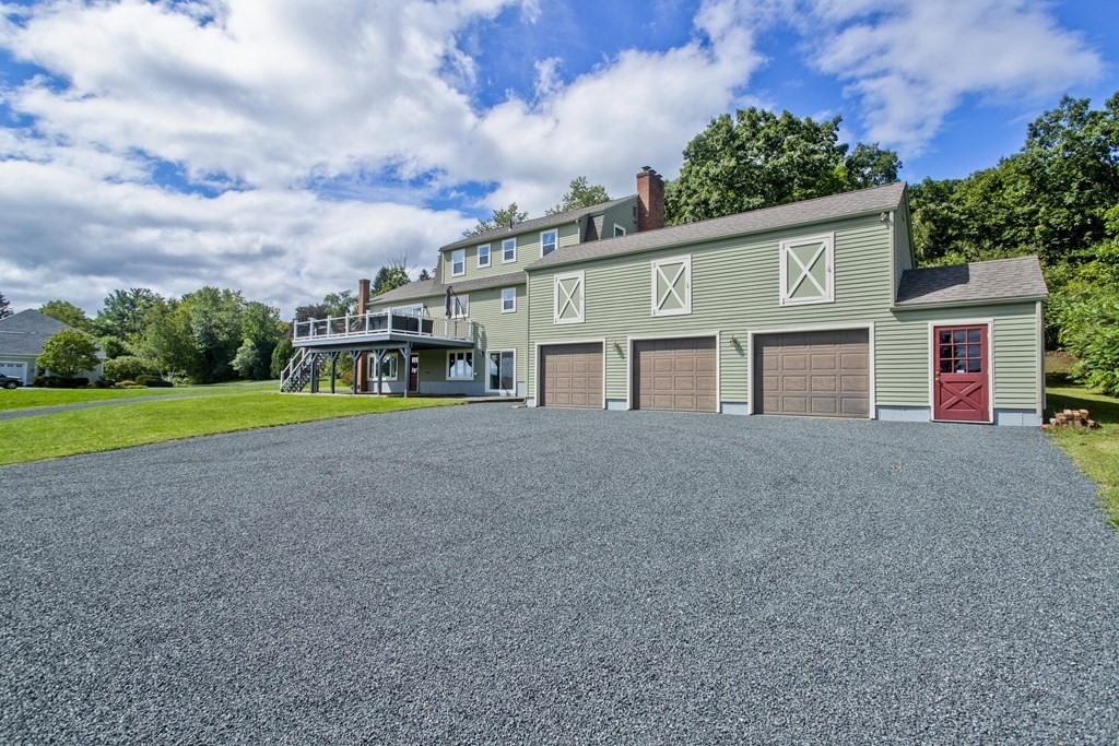 916 South East Street Amherst, MA 01002 - Photo 4 of 42