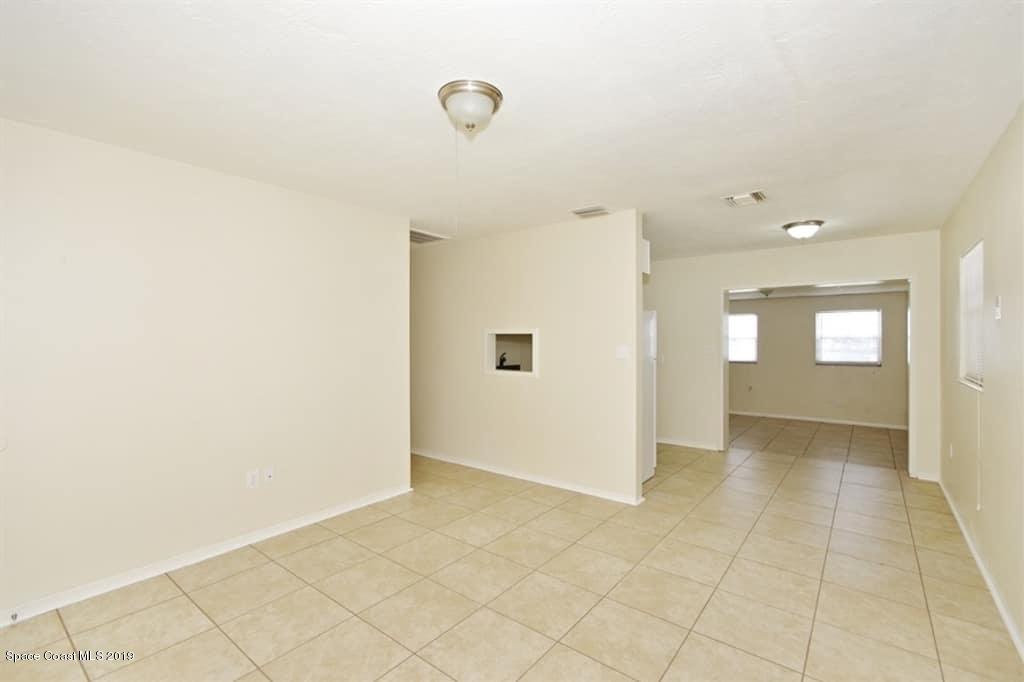 2146 Nottingham Road Melbourne, FL 32935 - Photo 3 of 11 ISe4opnsxl6vwx1000000000