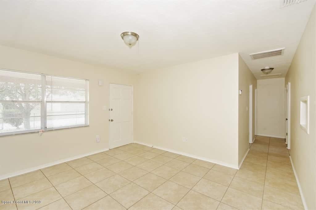 2146 Nottingham Road Melbourne, FL 32935 - Photo 4 of 11 ISqhat7nw4w8sx1000000000