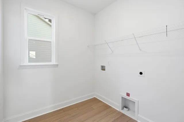 a view of a entrance gate of the house