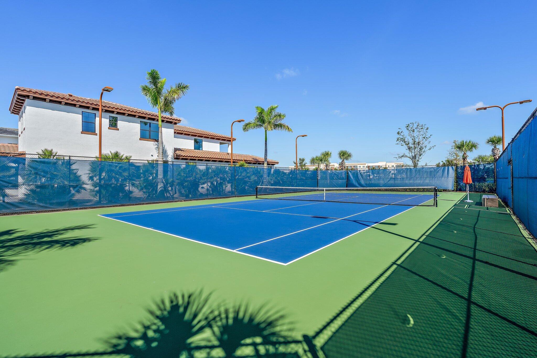 13364 Alton Road Palm Beach Gardens, FL 33418 - Photo 56 of 58 a view of a tennis court