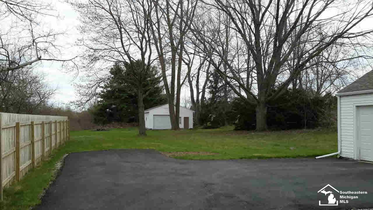 33 East Substation Road Temperance, MI 48182 - Photo 8 of 11