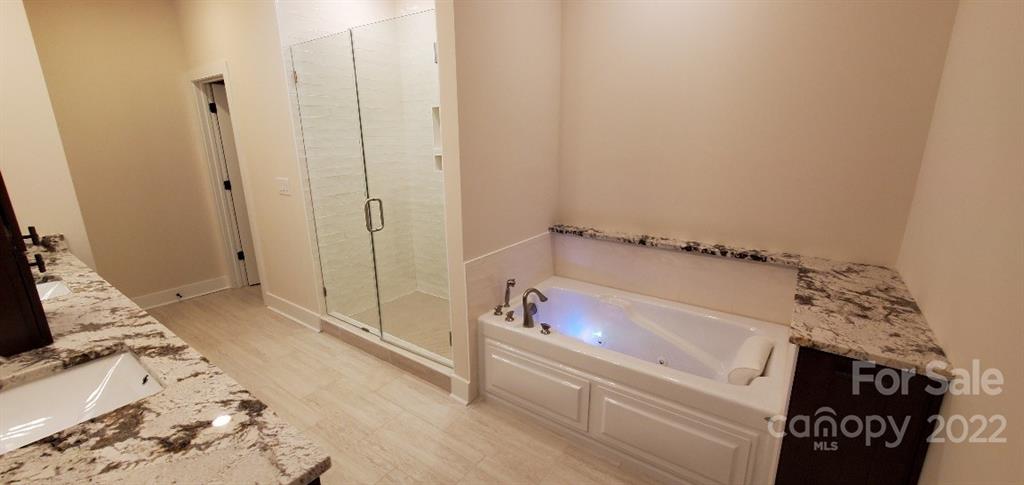 5203 Valley Stream Road Charlotte, NC 28209 - Photo 9 of 22 Gallery Image 9