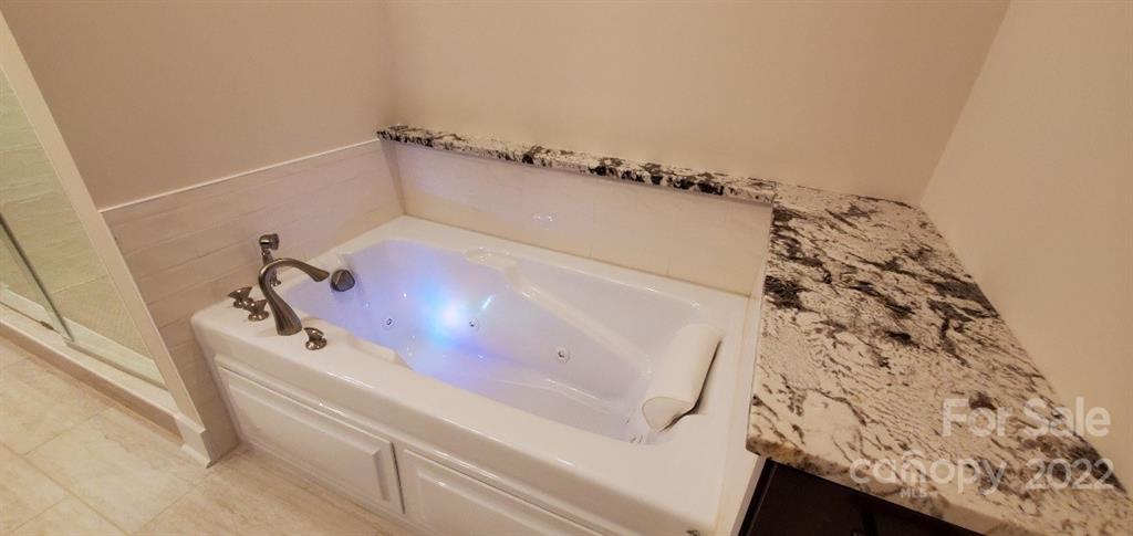 5203 Valley Stream Road Charlotte, NC 28209 - Photo 10 of 22 Gallery Image 10