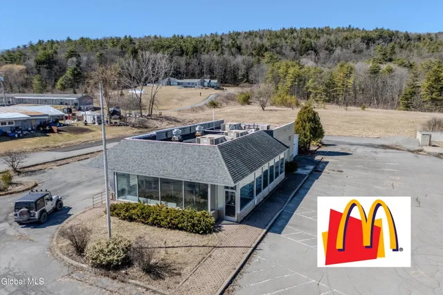 $250,000 | 270 Broadway, Whitehall, NY 12887