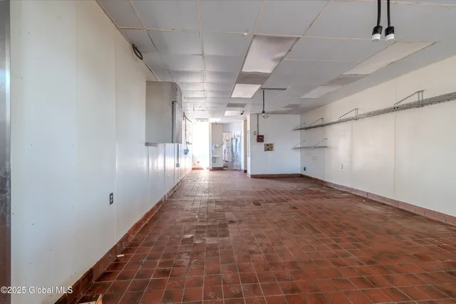 $250,000 | 270 Broadway, Whitehall, NY 12887