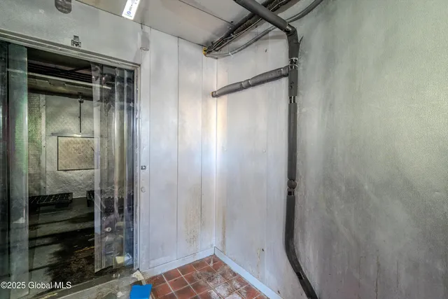 $250,000 | 270 Broadway, Whitehall, NY 12887