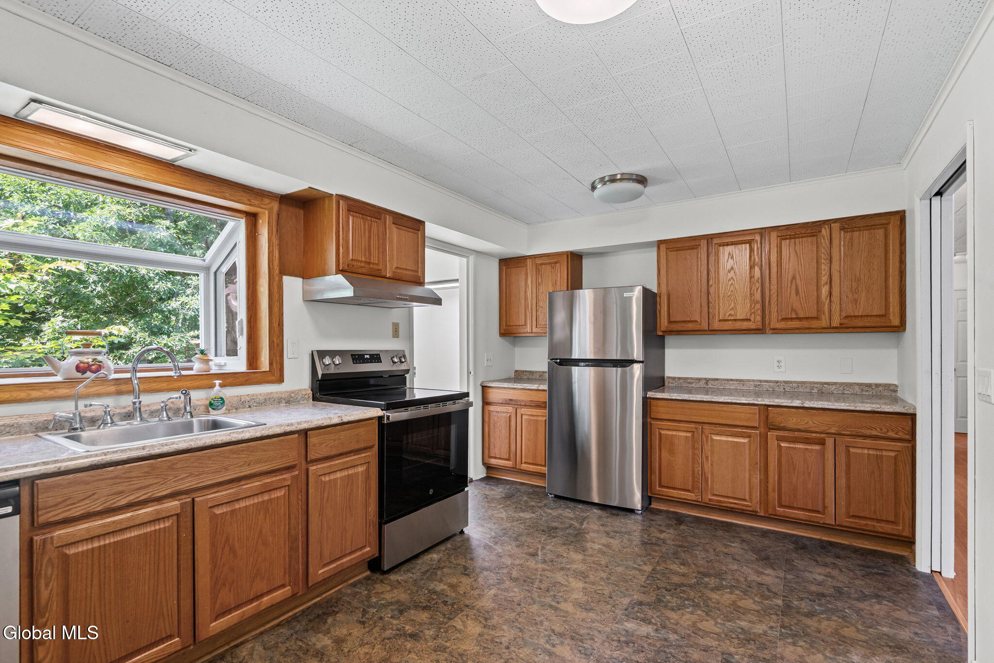 1141 Meadowdale Road Altamont, NY 12009 - Photo 11 of 31 26-web-or-mls-1141-meadowdale-rd