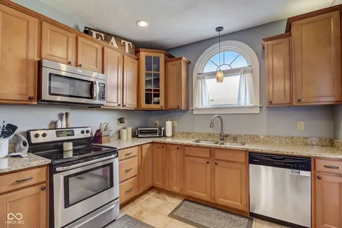 $399,900 | 2332 Central Avenue, Indianapolis, IN 46205