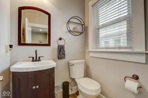 $399,900 | 2332 Central Avenue, Indianapolis, IN 46205