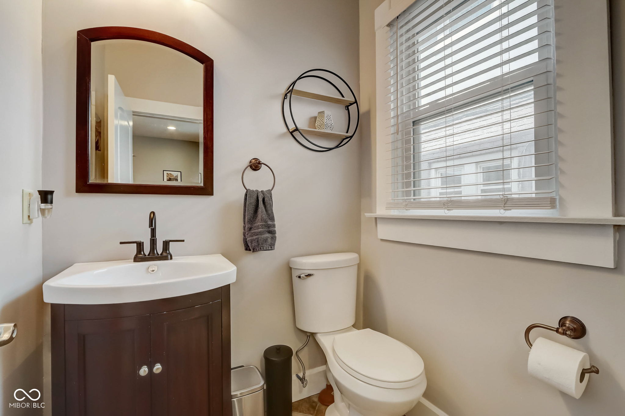 2332 Central Avenue Indianapolis, IN 46205 - Photo 24 of 66