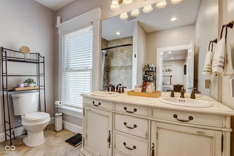 $399,900 | 2332 Central Avenue, Indianapolis, IN 46205