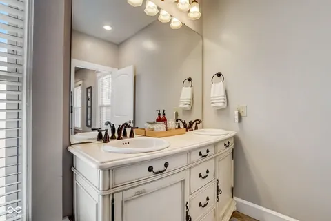 $399,900 | 2332 Central Avenue, Indianapolis, IN 46205