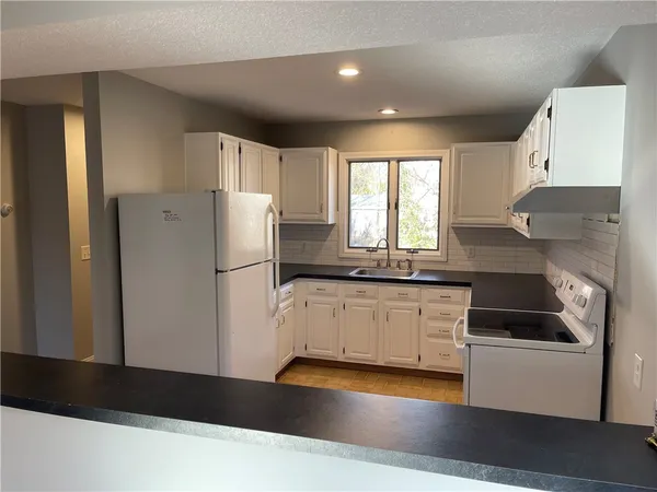 $2,000 | 12 Beacon Street, Westerly, RI 02891