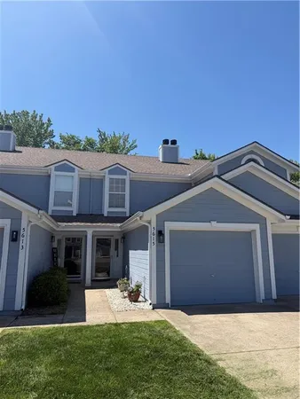 $215,000 | 5615 Northwest Plantation Drive, Unit 192C, Lee's Summit, MO 64064