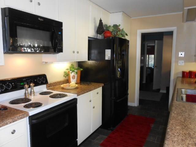 300 Maple Turn Road Martinsville, IN 46151 - Photo 4 of 19